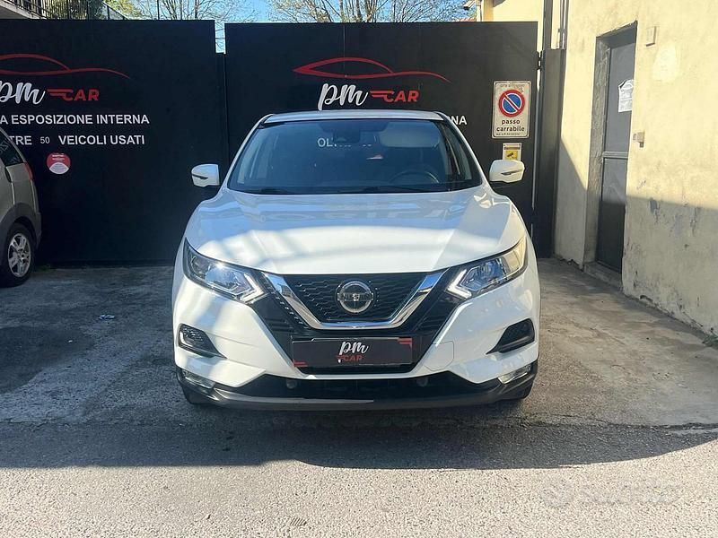 Usata Nissan Qashqai 140 CV (102 kW) 2019 Grigio SUV