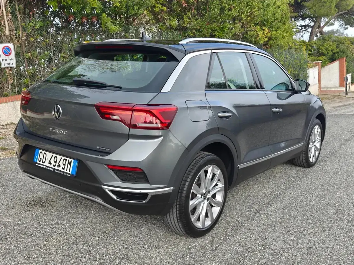 Usado VW T-Roc Advance 150 CV (110 kW) 2021 Gris SUV