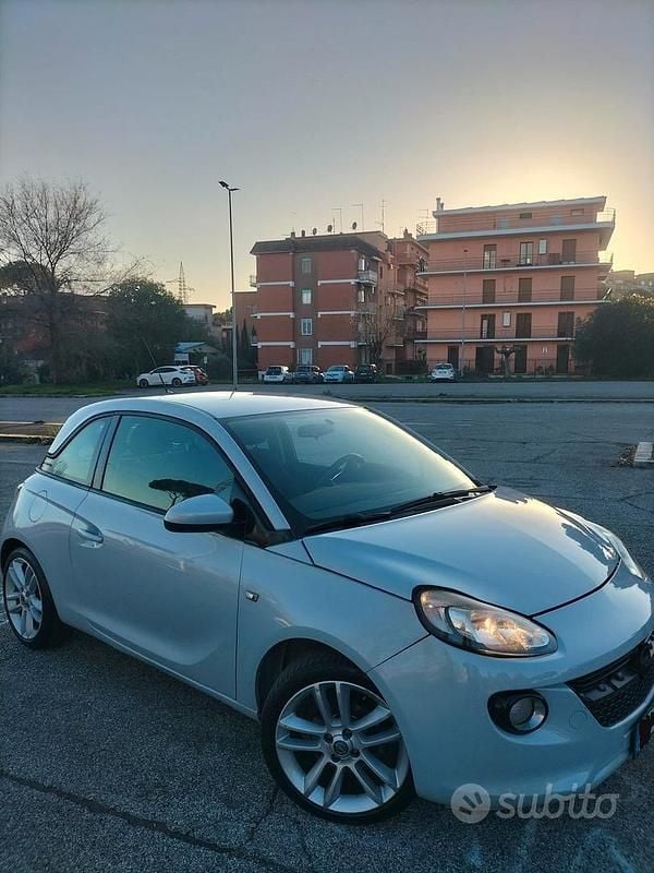Usata Opel Adam 70 CV (51 kW) 2014 Grigio Utilitaria
