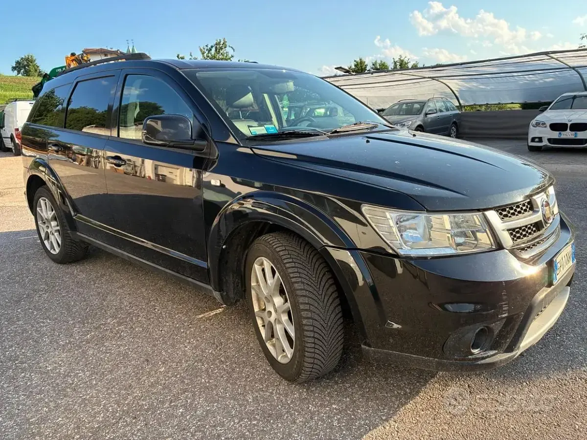 Usata Fiat Freemont Urban 170 CV (125 kW) 2011 Nero SUV