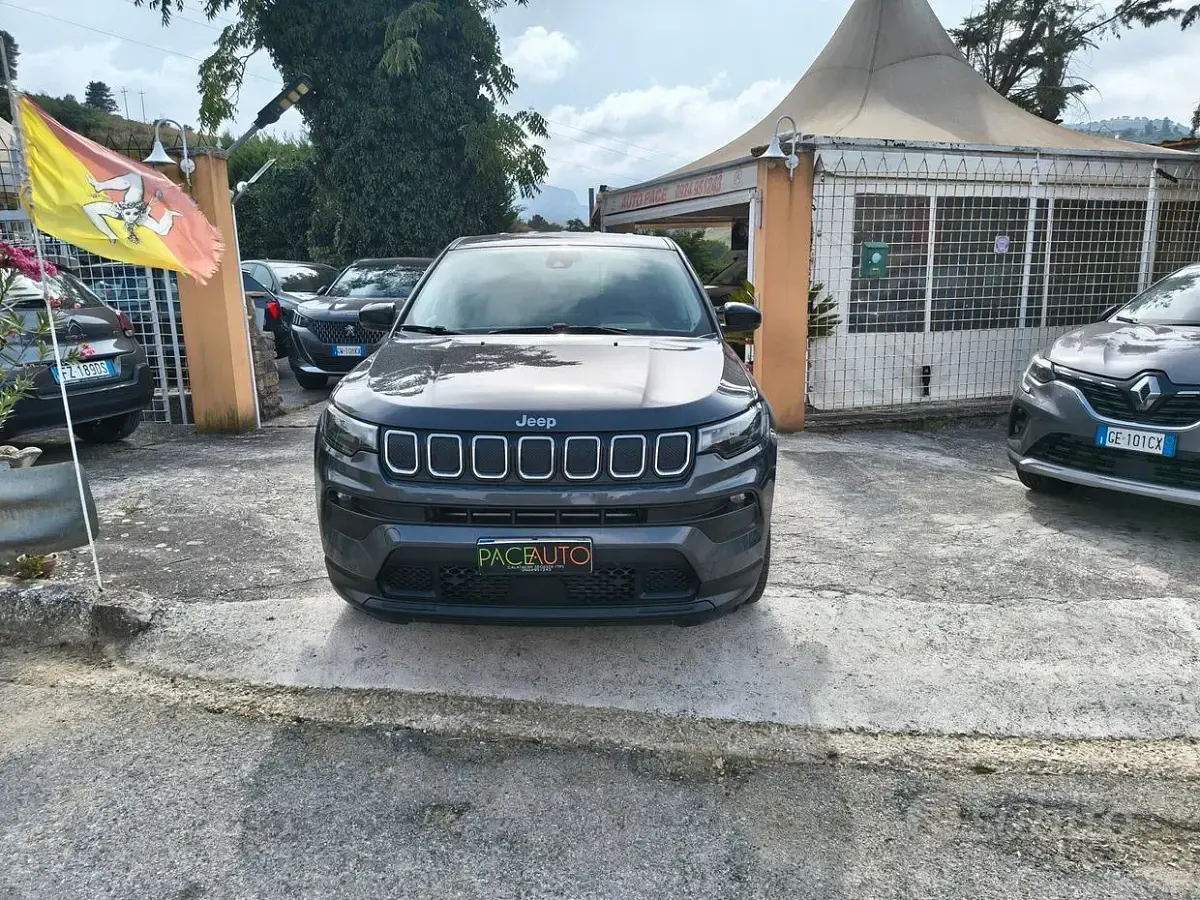 Usata Jeep Compass 131 CV (96 kW) 2022 Grigio SUV