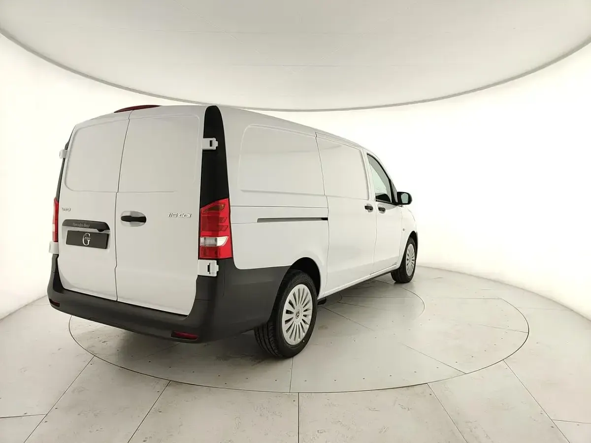 Nuova Mercedes Vito 2026 Bianco Furgone