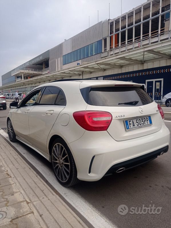 Usata Mercedes A180 Premium 109 CV (80 kW) 2015 Bianco Berlina
