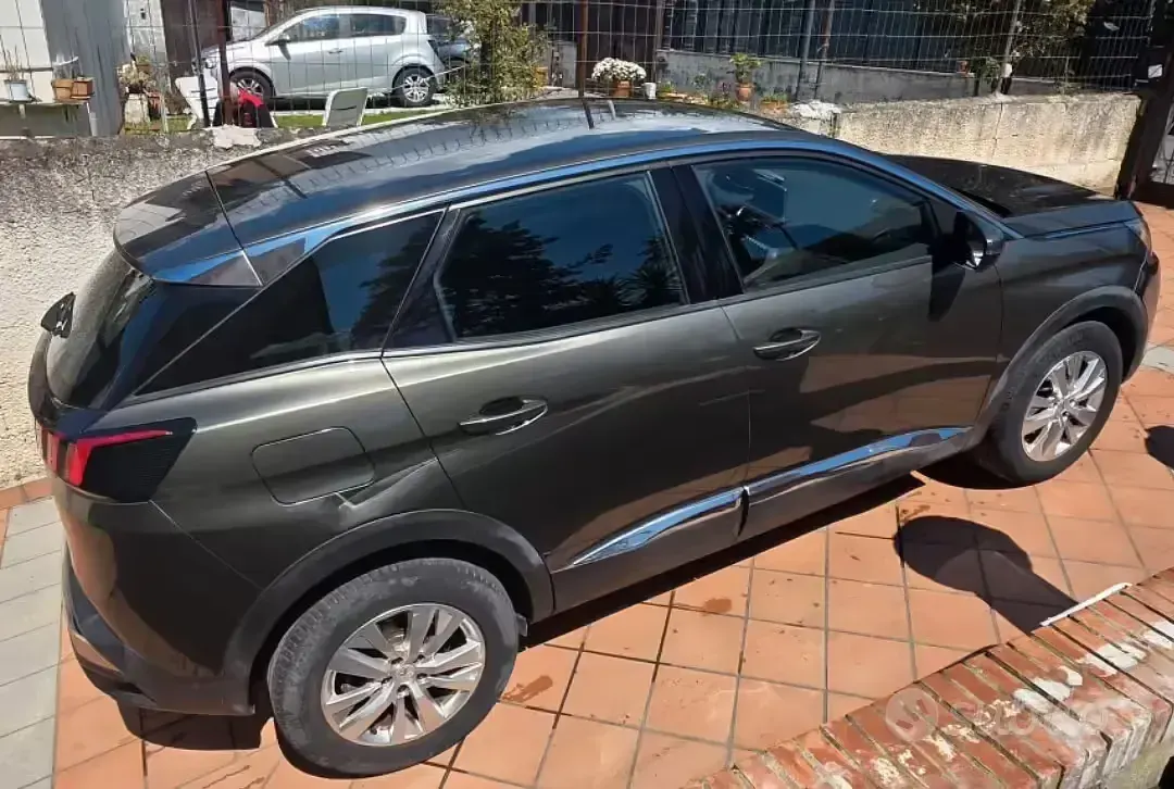 Usata Peugeot 3008 2019 Grigio SUV
