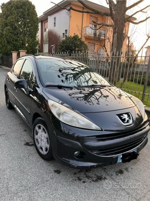Usata Peugeot 207 68 CV (50 kW) 2008 Nero Berlina