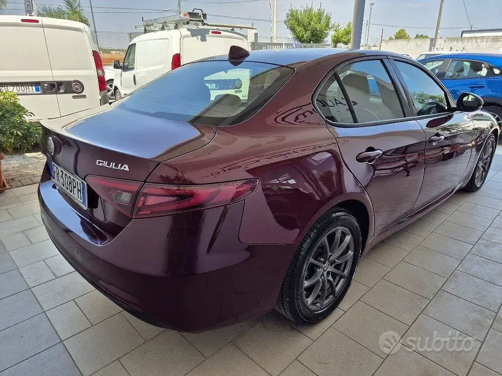 Usata Alfa Romeo Giulia Executive 150 CV (110 kW) 2018 Rosso Berlina