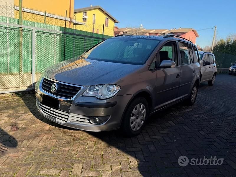 Usata VW Touran 108 CV (79 kW) 2007 Grigio Monovolume