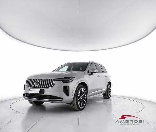 Usata Volvo XC90 Plus 250 CV (183 kW) 2025 Argento SUV