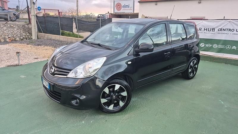 Usata Nissan Note Tekna 90 CV (66 kW) 2013 Nero Monovolume