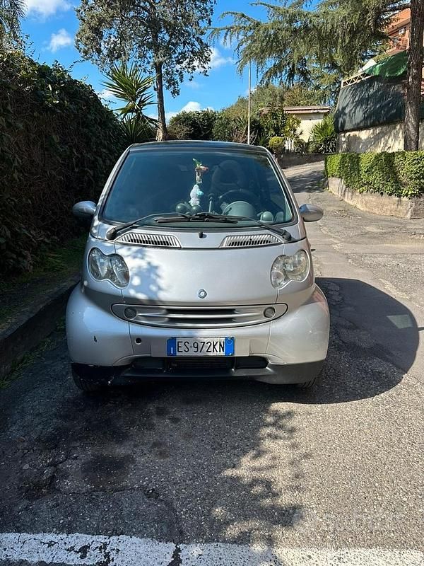 Usata Smart ForTwo Coupé 61 CV (44 kW) 2002 Grigio Coupé