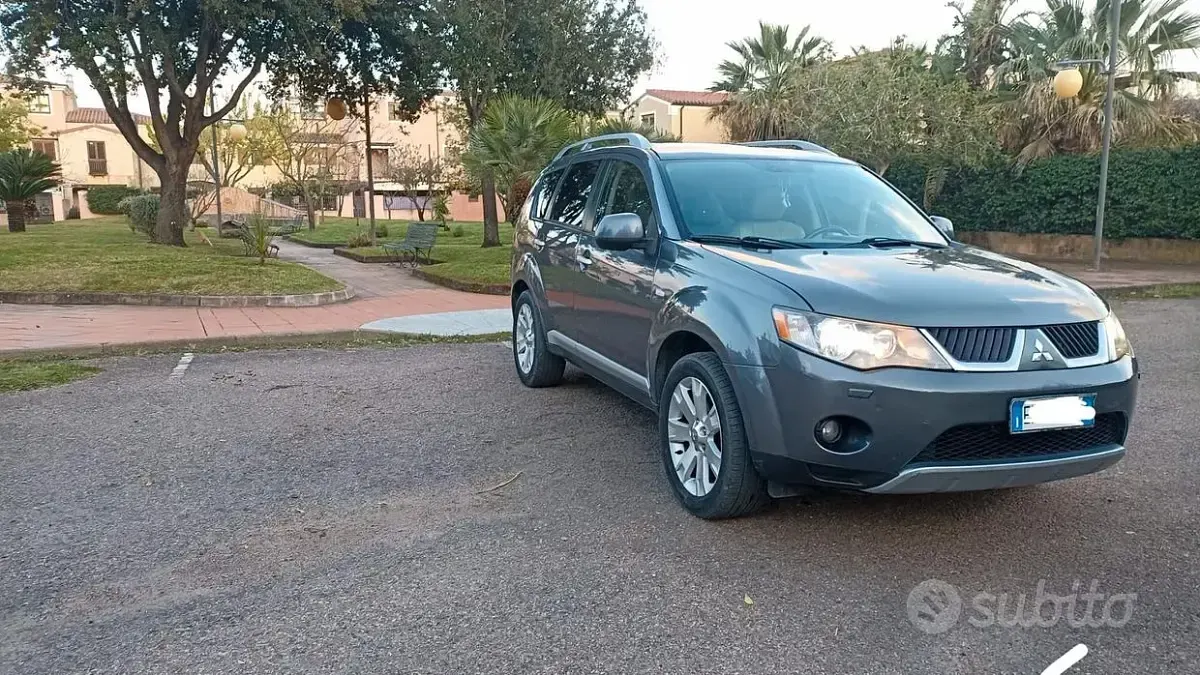 Usata Mitsubishi Outlander 2009 Grigio SUV