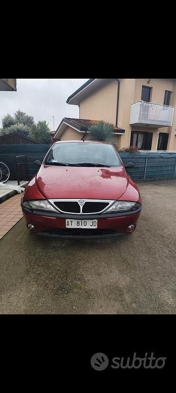 Usata Lancia Ypsilon 1998 Rosso Utilitaria