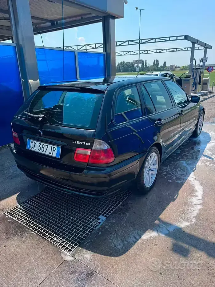 Usata BMW 320 136 CV (100 kW) 2005 Nero Station wagon