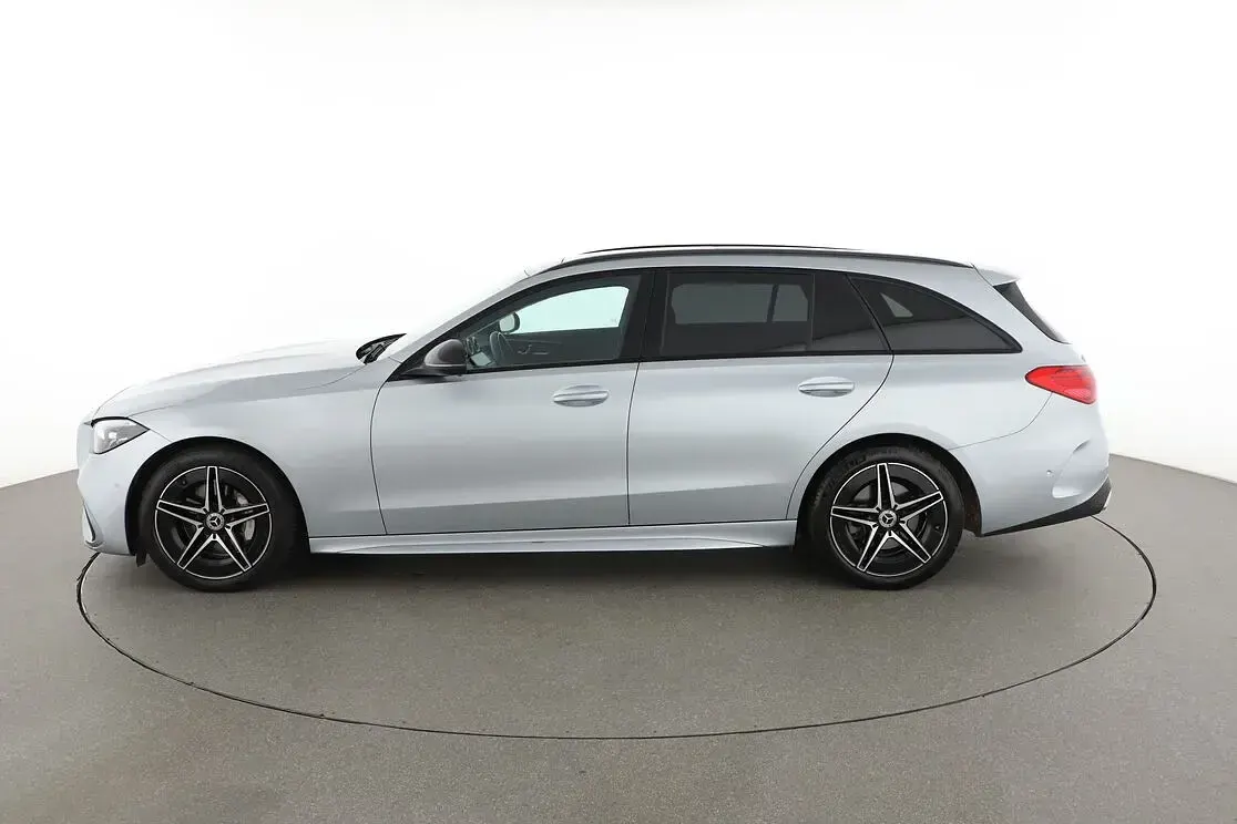 Usata Mercedes C220 AMG Line Premium 220 CV (161 kW) 2023 Argento Station wagon