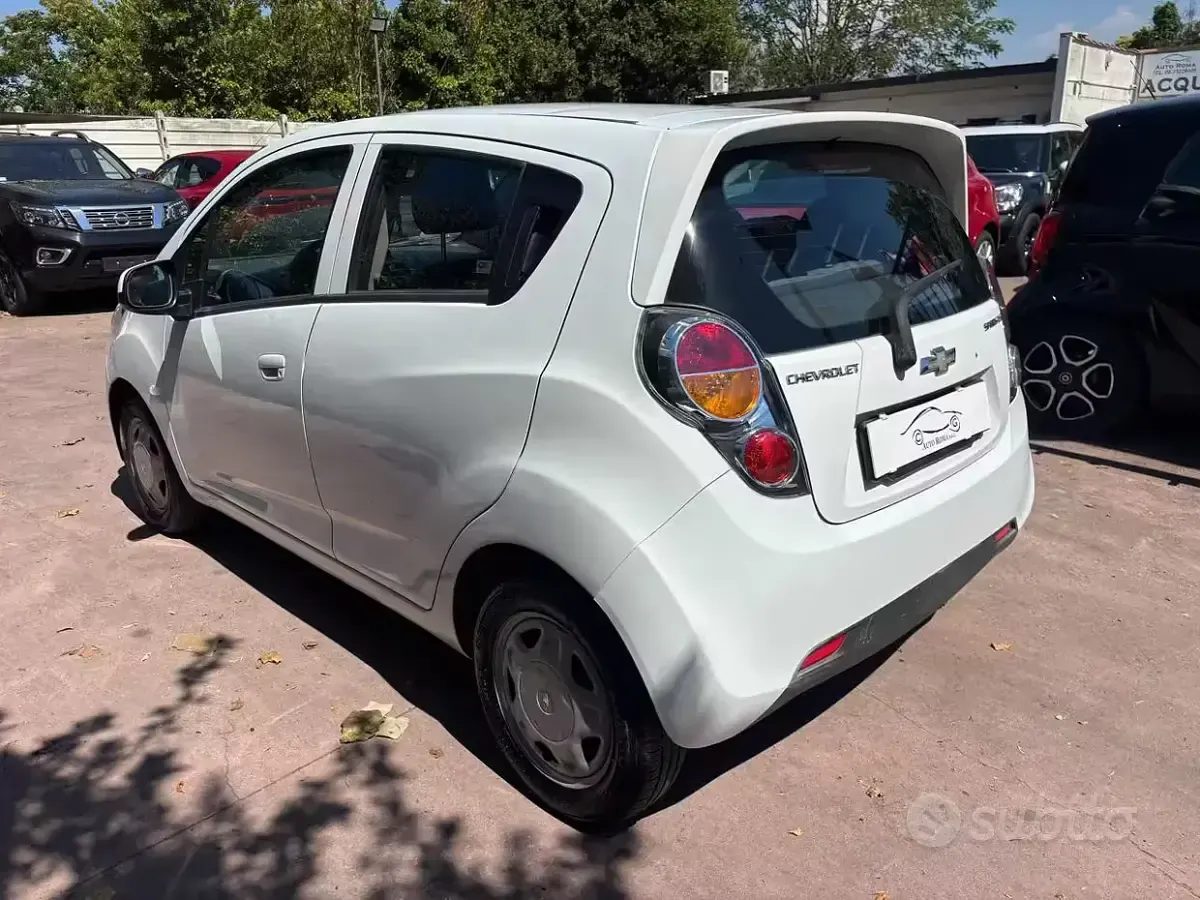 Usata Chevrolet Spark 68 CV (50 kW) 2012 Bianco Utilitaria
