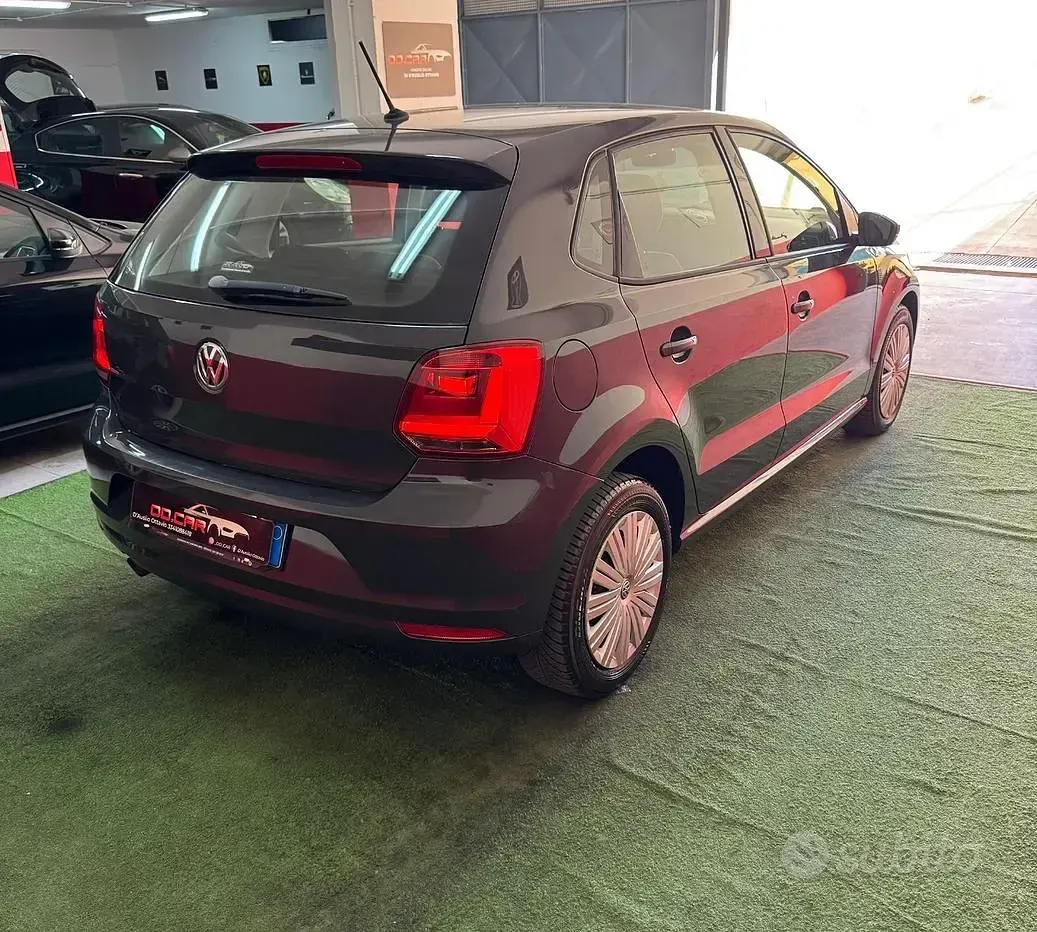 Usata VW Polo 90 CV (66 kW) 2014 Grigio Utilitaria