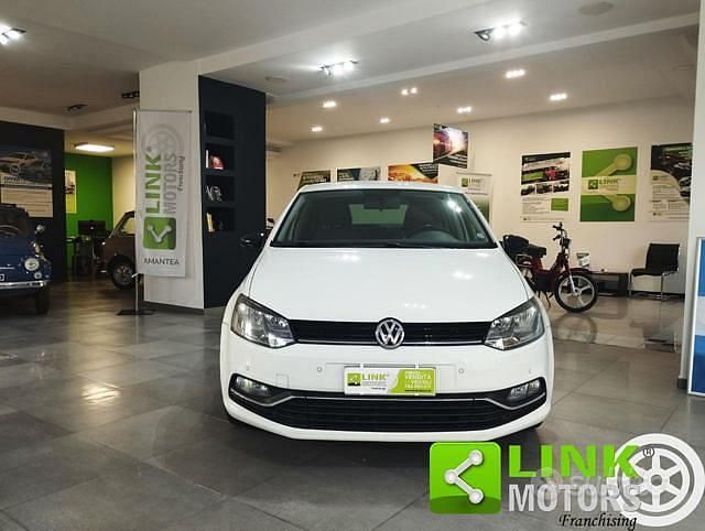 Usado VW Polo 75 CV (55 kW) 2015 Blanco Berlina