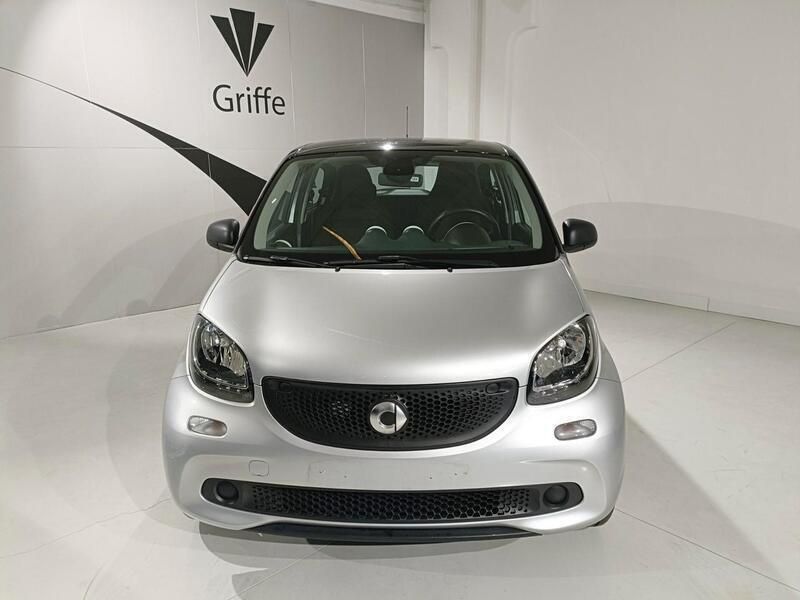 Usata Smart ForFour Passion 71 CV (52 kW) 2016 Grigio Utilitaria