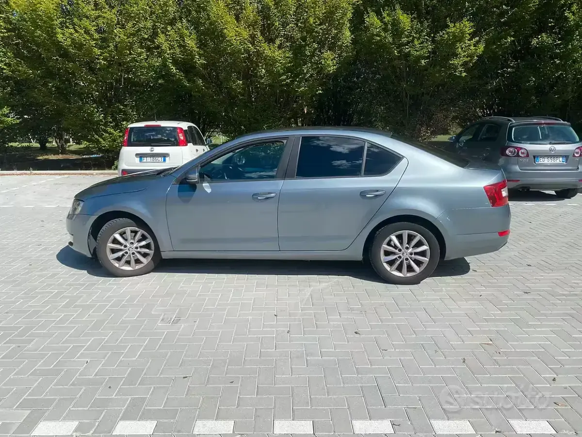 Usata Skoda Octavia Ambition 105 CV (77 kW) 2013 Berlina