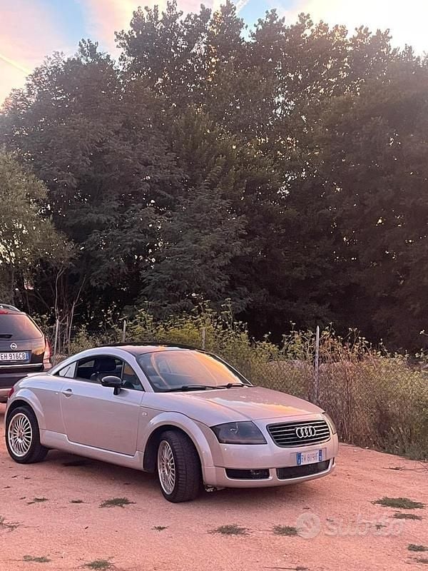 Begagnad Audi TT 179 HK (131 kW) 2001 Sportkupé