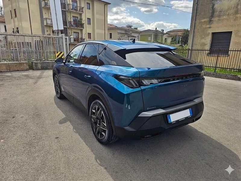 Usata Peugeot 3008 Allure 136 CV (100 kW) 2024 Blu/azzurro SUV