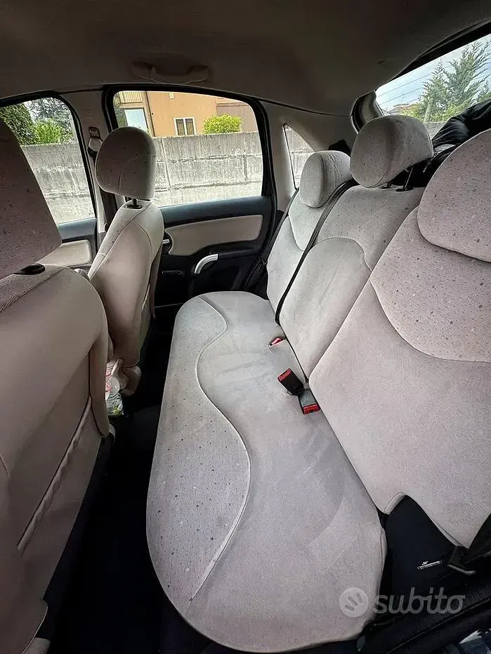 Usata Citroën C3 Elegance 73 CV (53 kW) 2004 Nero Berlina