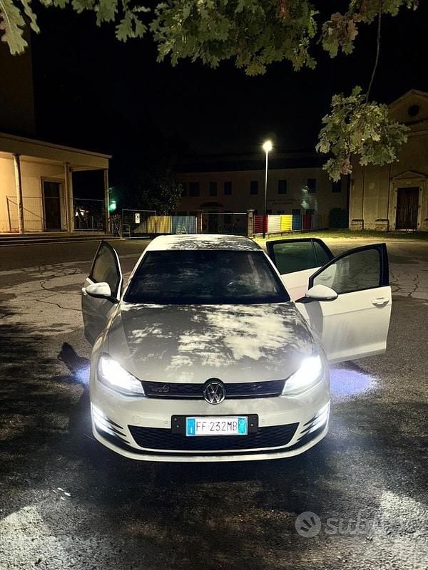 Usata VW Golf VII GTD 184 CV (135 kW) 2015 Bianco Utilitaria