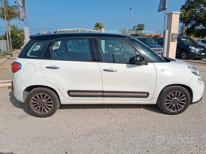 Usata Fiat 500L Trekking 105 CV (77 kW) 2013 Bianco Monovolume