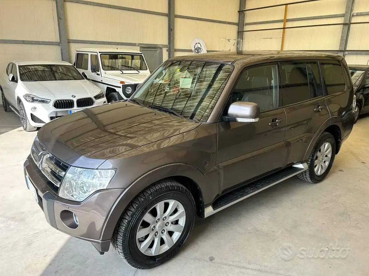 Usata Mitsubishi Pajero Instyle 200 CV (147 kW) 2010 SUV