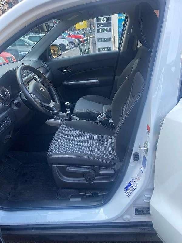 Usata Suzuki Vitara 129 CV (94 kW) 2022 Bianco SUV