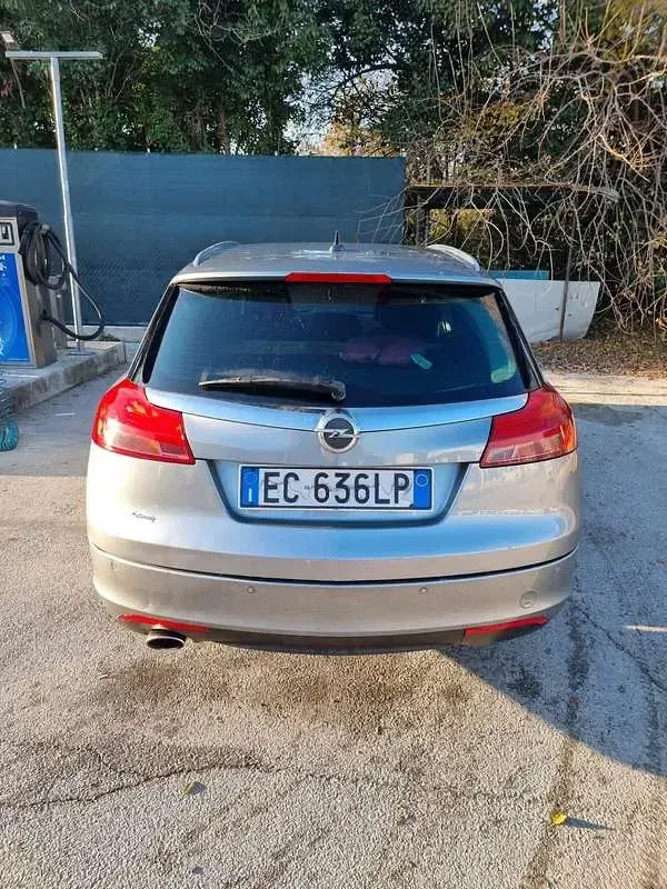 Usata Opel Insignia Cosmo 160 CV (117 kW) 2010 Grigio Station wagon