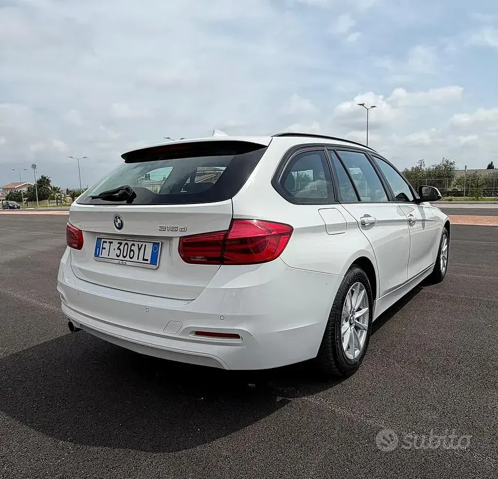 Usata BMW 316 Comfort Edition 116 CV (85 kW) 2019 Bianco Station wagon