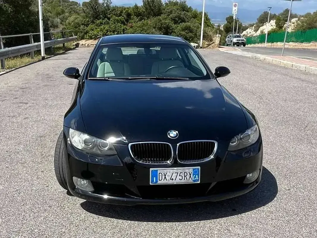 Usata BMW 325 197 CV (144 kW) 2009 Nero Coupé