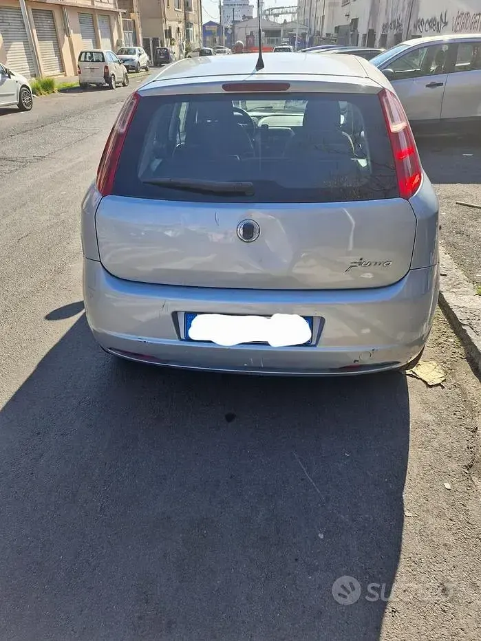 Usata Fiat Grande Punto 90 CV (66 kW) 2006 Grigio Utilitaria