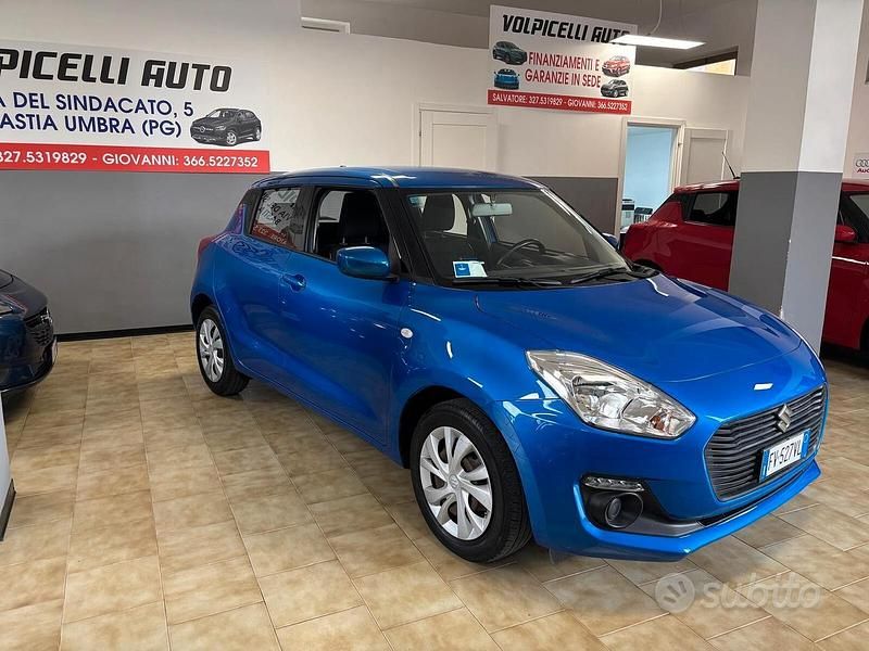 Usata Suzuki Swift 90 CV (66 kW) 2019 Blu Berlina