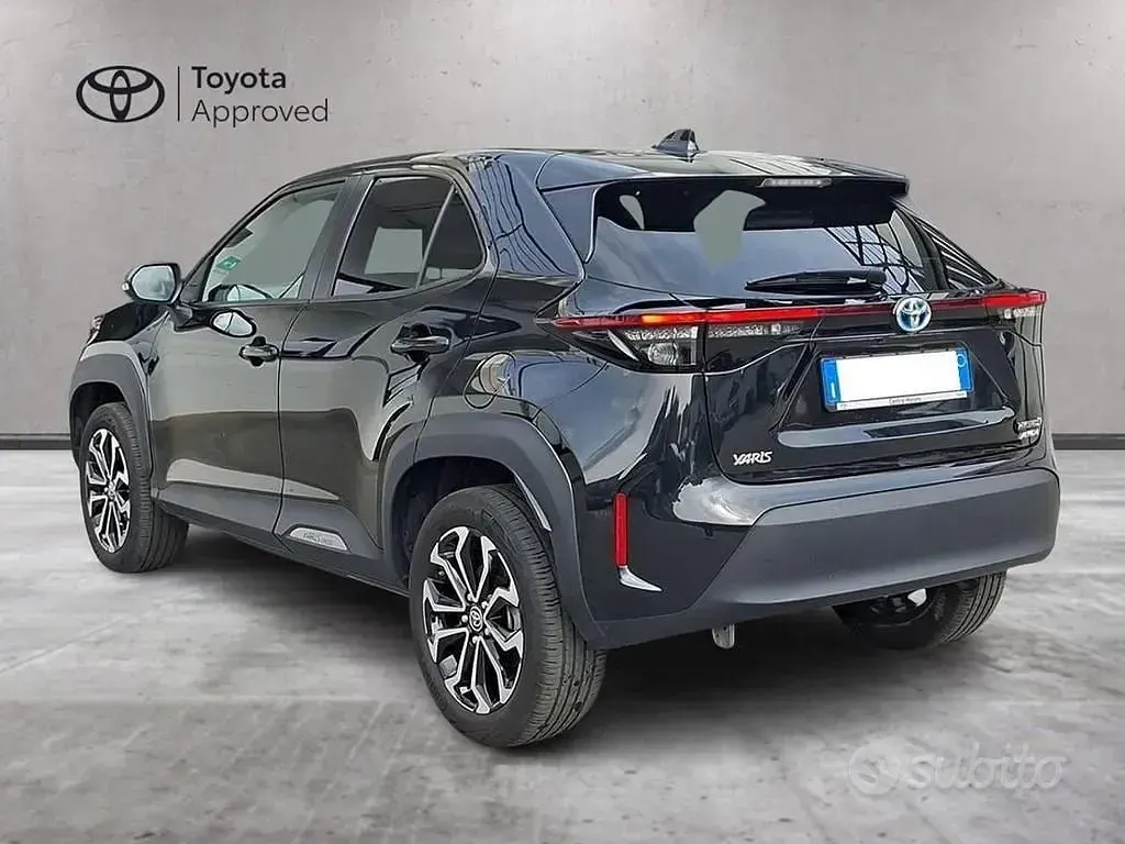 Usata Toyota Yaris Cross Trend 116 CV (85 kW) 2022 Nero SUV