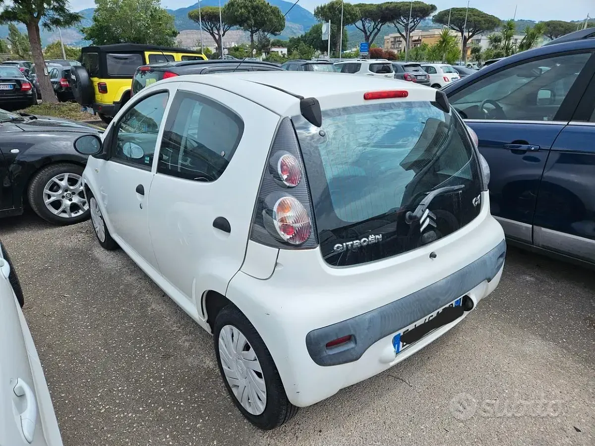 Second-hand Citroën C1 Seduction 68 CP (50 kW) 2011 Alb Hatchback