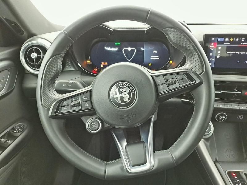 Usata Alfa Romeo Tonale Sprint 130 CV (95 kW) 2023 Rosso SUV