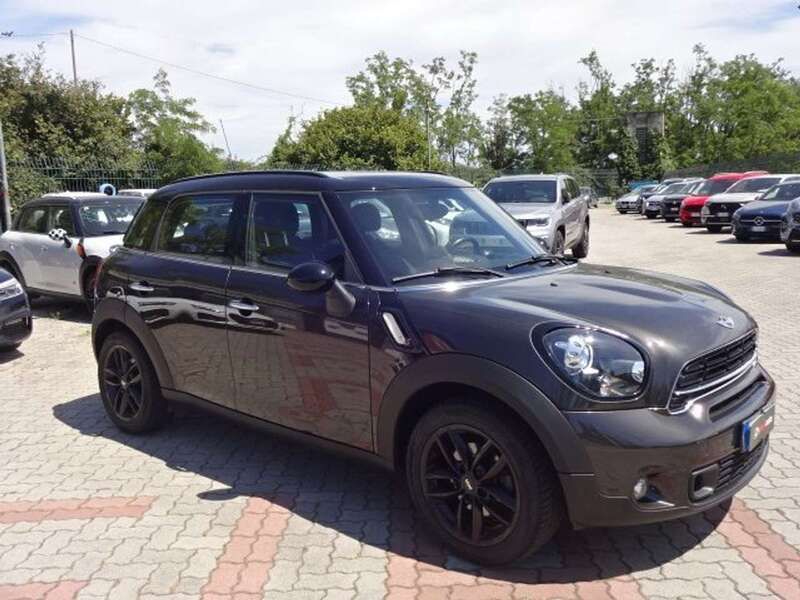 Usata Mini Cooper SD Countryman 143 CV (105 kW) 2014 Marrone SUV