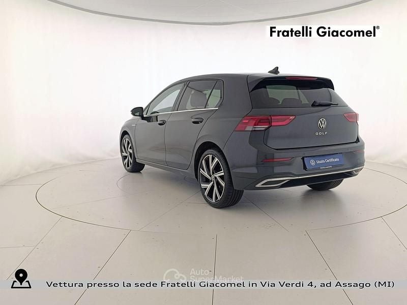 Usata VW Golf VIII Style 131 CV (96 kW) 2024 Gray Berlina