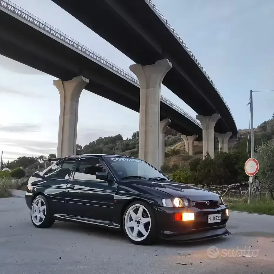 Usata Ford Escort 1993 Verde Berlina