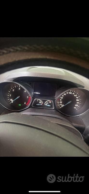 Usata Ford Kuga ST-Line 150 CV (110 kW) 2017 Grigio SUV