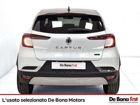 Usado Renault Captur Engineered 143 CV (105 kW) 2023 Blanco SUV