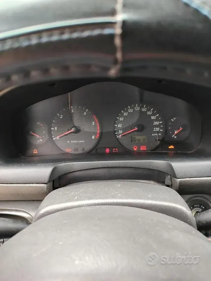 Usata Hyundai Santa Fe 112 CV (82 kW) 2002 Grigio SUV
