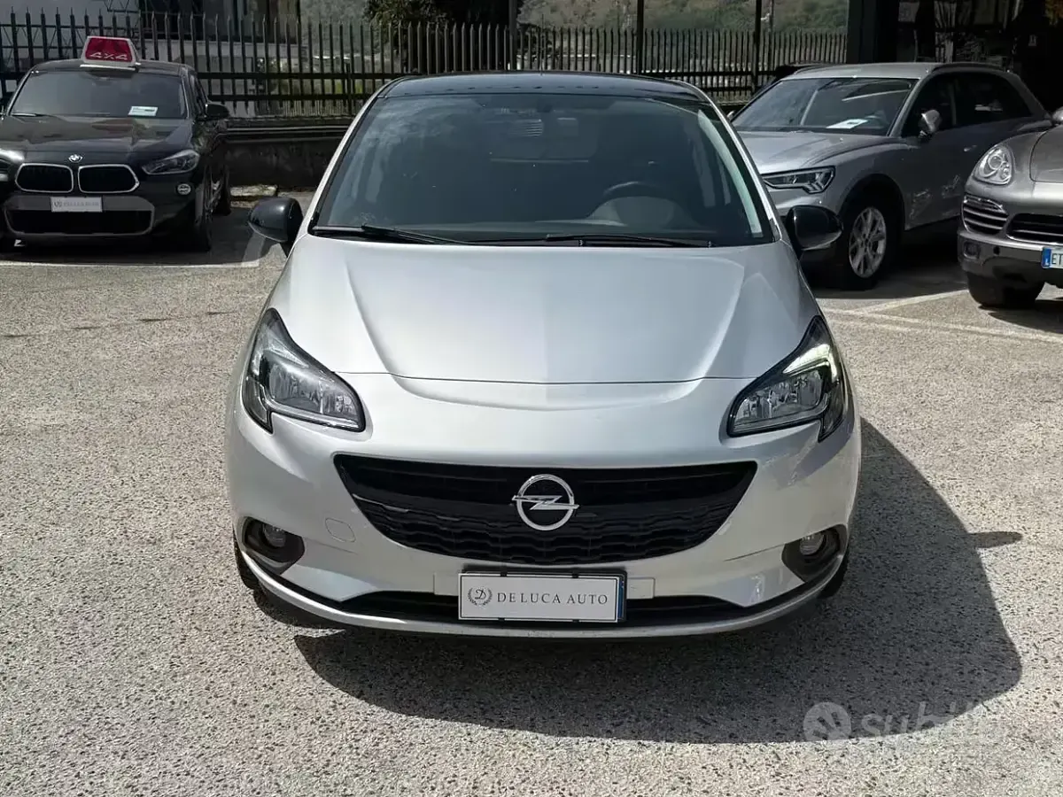 Usata Opel Corsa Innovation 69 CV (50 kW) 2019 Grigio Utilitaria