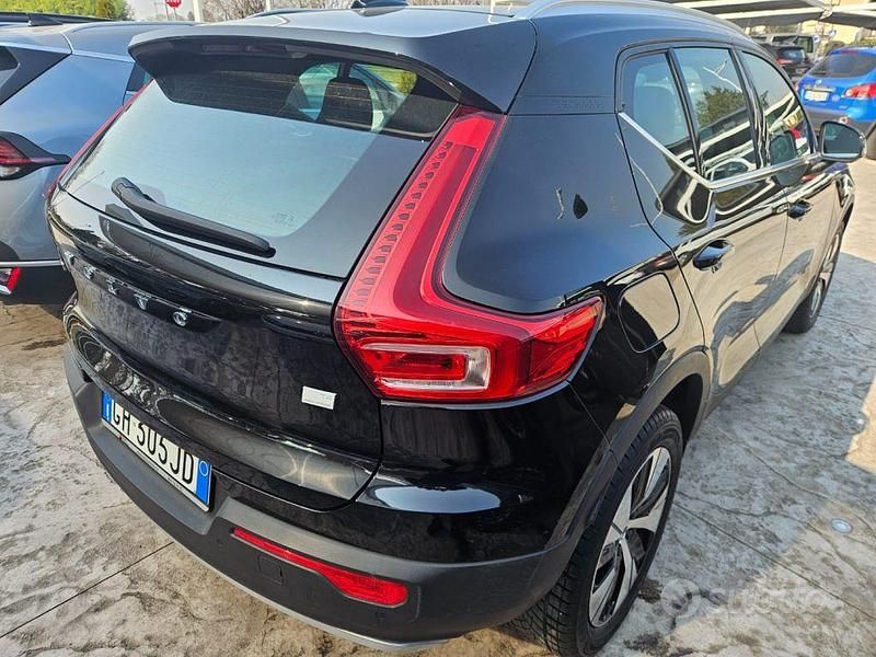 Usata Volvo XC40 Inscription 129 CV (94 kW) 2021 Nero pastello SUV