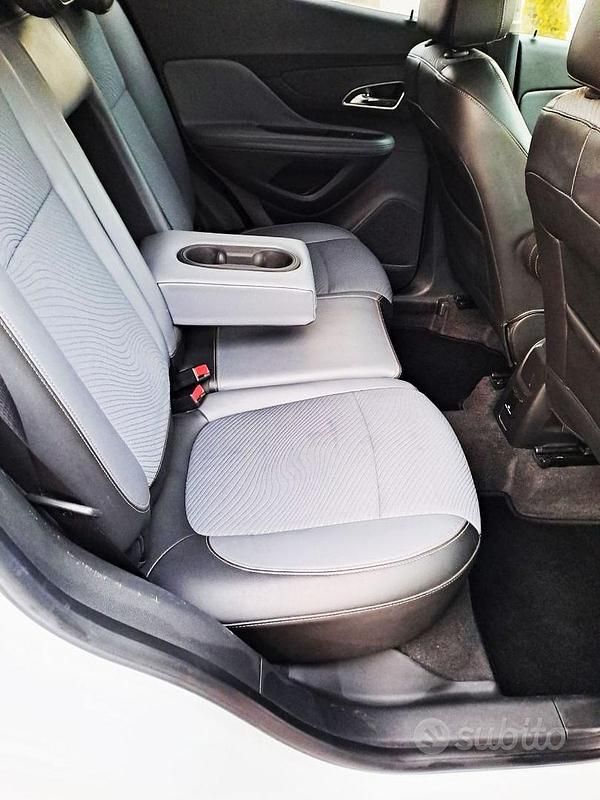 Usata Opel Mokka 140 CV (102 kW) 2015 Nero SUV