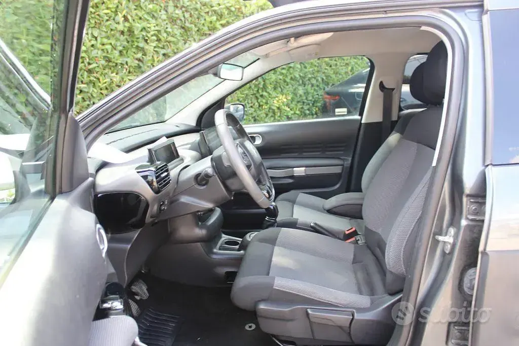 Usata Citroën C4 Shine 99 CV (72 kW) 2015 Grigio SUV