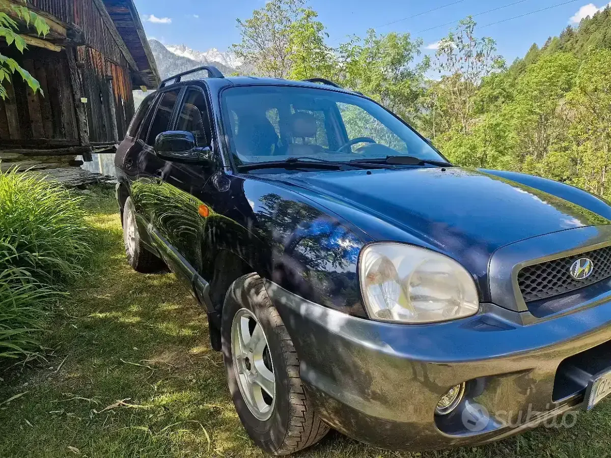 Usata Hyundai Santa Fe 112 CV (82 kW) 2004 Blu SUV