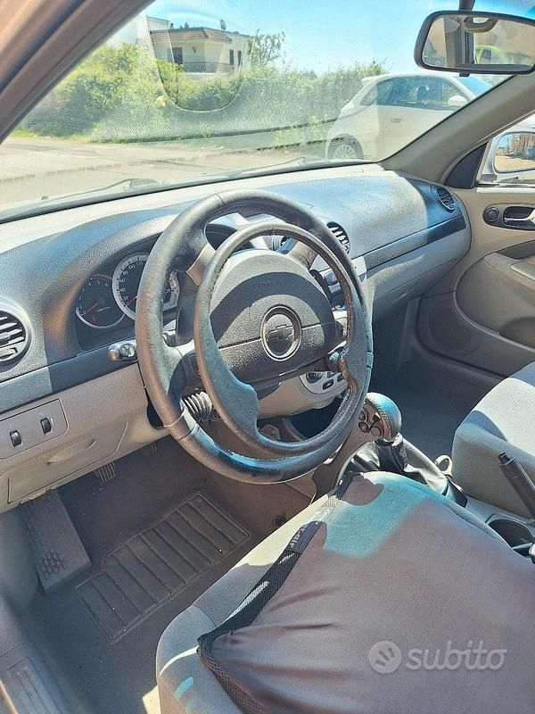 Usata Chevrolet Nubira 109 CV (80 kW) 2007 Grigio Station wagon